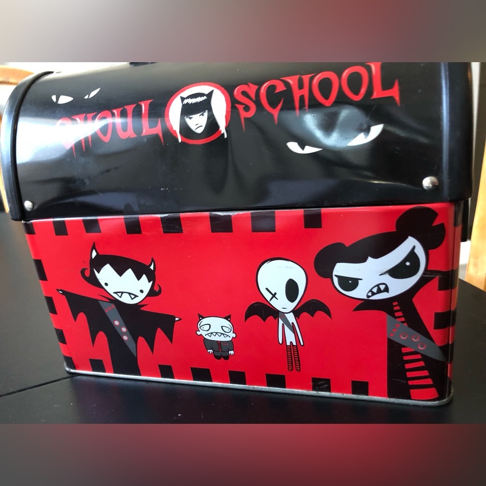 🐈‍⬛ Emily the Strange Ghoul School Lunchbox RARE VINTAGE - Picture 4 of 8